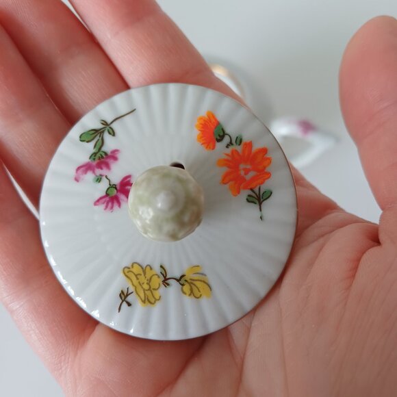 Stunning 1985 Franklin Mint FÜRSTENBERG Fine Porcelain Mini Teapot 6'' x 3.5'' - Picture 13 of 15